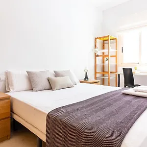 https://san-rafael-roomalaga-by-bossh-apartments.hotelsinnerja.org