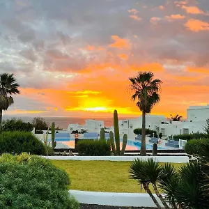 https://apartamento-casablanca-el-poris-santa-cruz-de-tenerife.in-canary-islands.com